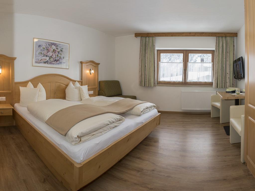 Frankenhof Hotel ชาร์นิทซ์ ภายนอก รูปภาพ